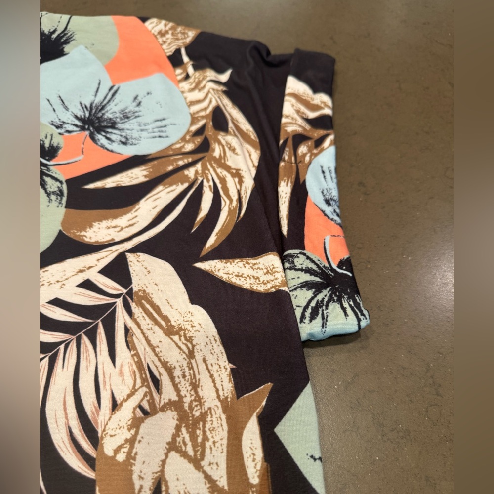 NWT EMERY ROSE Casual Minimalist Floral Print Plus Size Women Short Sleeve Dress - Picture 7 of 11
